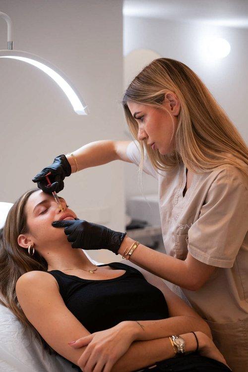 lip-filling-and-hydration-section-1