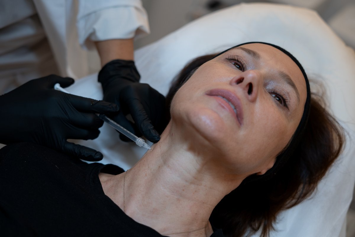 nefertiti-lift-section-2