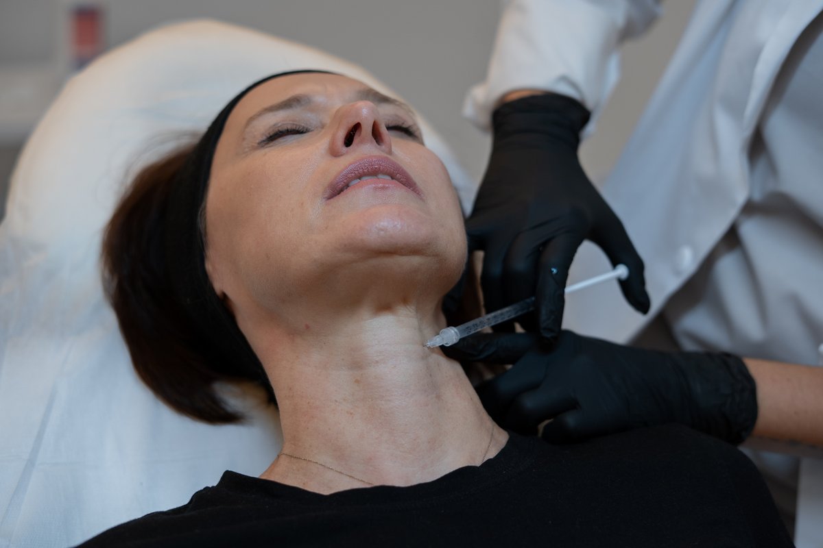 nefertiti-lift-section-3